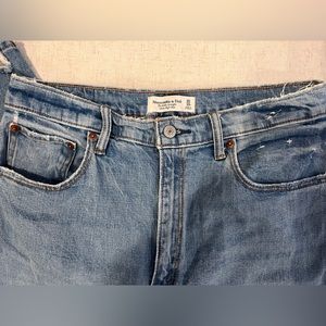 Abercrombie The ankle straight ultra high rise size 30 / 10 R